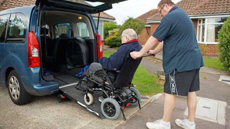 Перевозка инвалидов с помощью ТК