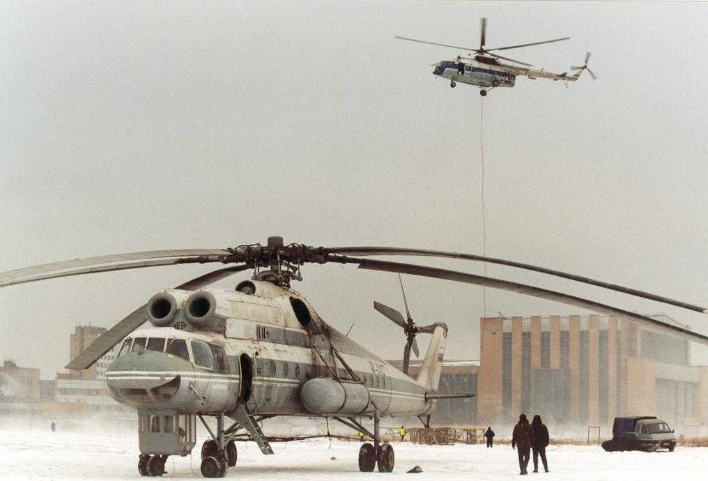 Ми-10 на аэродроме