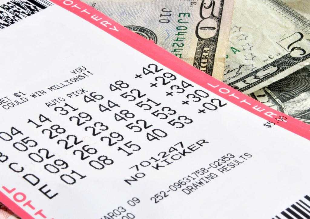 Комбинации цифр в лотерейном билете