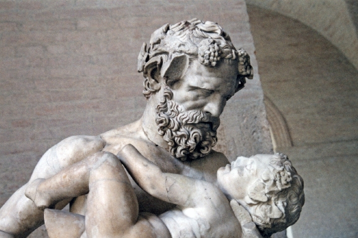 Бог Зевс с сыном Дионисом